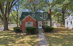 4920 Birch Street, Roeland Park, KS 66205