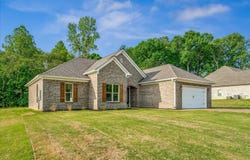 297 MCLAUGHLIN Rd, Munford, TN 38058