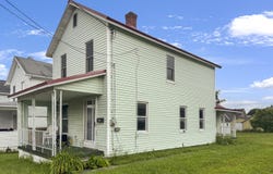 1008 Sonman Avenue, Portage, PA 15946
