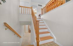 2s165 Huntington Court, Glen Ellyn, IL 60137
