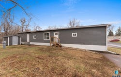 808 S Beta Pl, Sioux Falls, SD 67106-0337