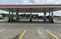 260 Stevens Dr, IowaCity, IA 52240