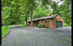306 Warrenville Rd, Green Brook Twp., NJ 08812-1907