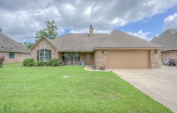 174 Bent Tree Loop, Haughton, LA 71037