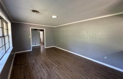 611 E Louisiana Avenue, Vivian, LA 71082