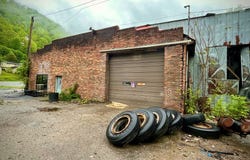 1473 KY Highway 610, Virgie, KY 41572