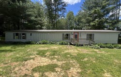 8799 Fairplay Road, Columbia, KY 42728