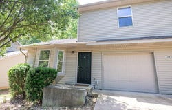 1293 Hillcrest Place, Branson, MO 65616