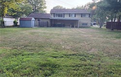 13143 Richards Drive, Strongsville, OH 44149