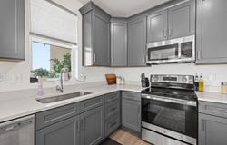 8342 S SKY MIRROR Ln W, Midvale, UT 84047