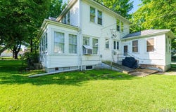 131 W James Boulevard, St James, MO 65559