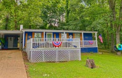 81 E Lakeshore Drive, Cherokee Village, AR 72529