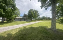 1729 Roslin Rd, Jamestown, TN 38556