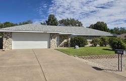 3307 Riverside Dr, Roswell, NM 88201
