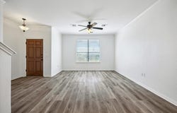 2101 Town Centre DR, Round Rock, TX 78664