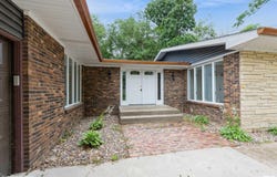 27339 SHERRY ANN Court, Donahue, IA 52746