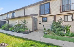 7438 Pine River Court, Middleburg Heights, OH 44130
