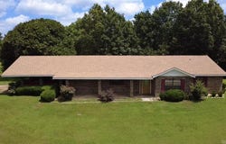 106 Ashton Place, De Queen, AR 71832