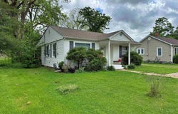 206 W 16TH Street, Metropolis, IL 62960