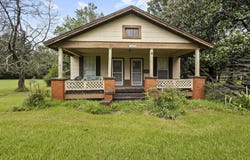 5427 32ND ST, Groves, TX 77619