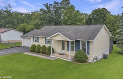 1647 Saint Francis Lane, Altoona, PA 16602