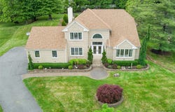 8 Stark Court, New City, NY 10956