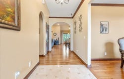 4032 Wynnewood Drive, Cedar Falls, IA 50613