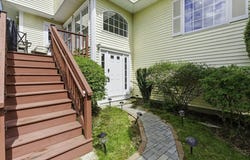 12 Paul Revere Path, Hopkinton, MA 01748