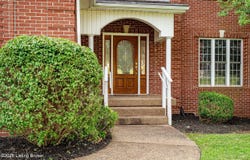 9404 Summer Wynde Ct, Louisville, KY 40272