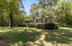 21621 Old Maxton Road, Maxton, NC 28364
