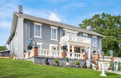 284 N Kennebec Avenue, Mcconnelsville, OH 43756