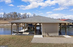 14 OAK Road, BUMPASS, VA 23024