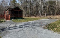 16226 Highlands Parkway, Whitetop, VA 24292