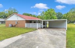 600 N Lake St, Waskom, TX 75692