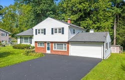 234 Ridgefield Road, Endicott, NY 13760