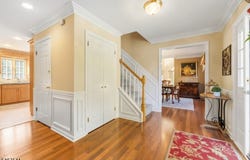 11 Ewing Dr, Raritan Twp., NJ 08822-3147