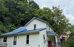 337 Coal Valley Rd, Jefferson Hills, PA 15025