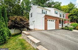 1940 BERGDOLL AVENUE, BOOTHWYN, PA 19061