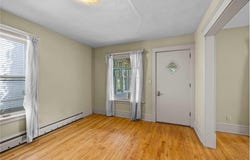 1231 Thomas Avenue, Saint Paul, MN 55104