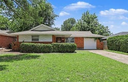 644 W Main Street, Moore, OK 73160