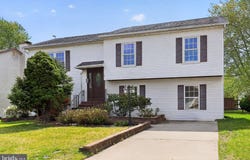 52 CASTLE RUN Drive, BEAR, DE 19701