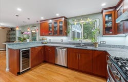 32 Maple St, Norfolk, MA 02056