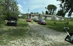 7472 S 1050 W, Owensville, IN 47665