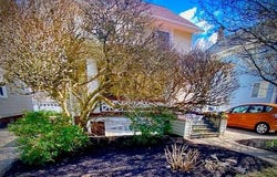 1385 Granger Avenue, Lakewood, OH 44107