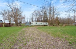 950 106th Avenue, Plainwell, MI 49080
