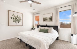 2 Avenida Parque Court, Los Lunas, NM 87031