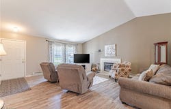199 E Parkway Drive, Madison, OH 44057