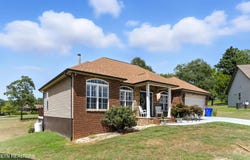 9361 Gabrielle Rd, Strawberry Plains, TN 37871