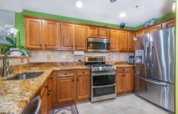 143 Summit Rdg, Pompton Lakes Boro, NJ 07442-1478