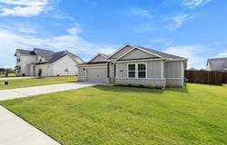 623 Kyle Drive, Tioga, TX 76271